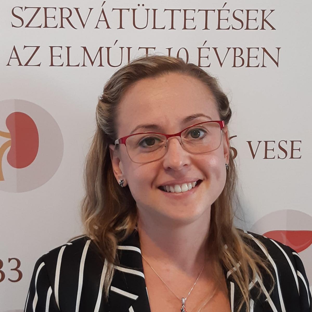 Mező Anikó - Országos koordinátor Mező Anikó portré